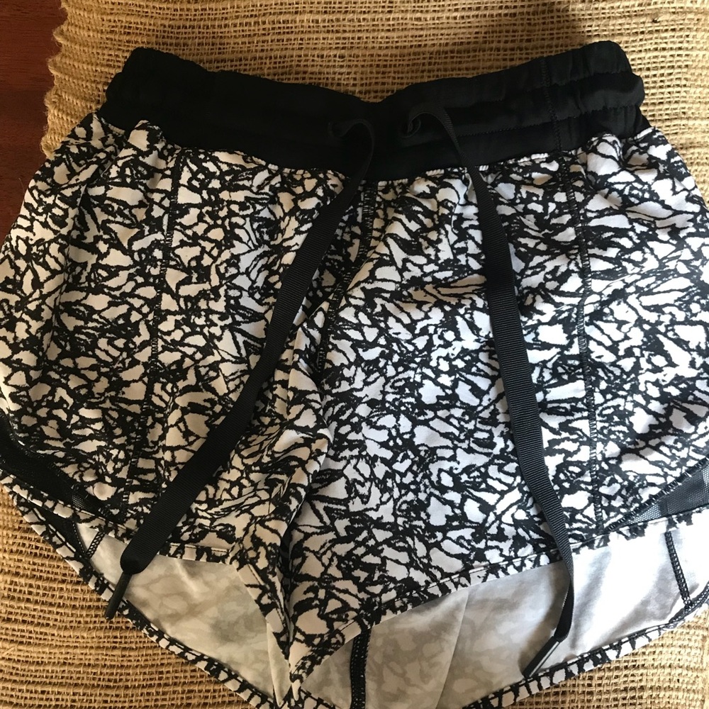 size 2 Tall Lululemon shorts